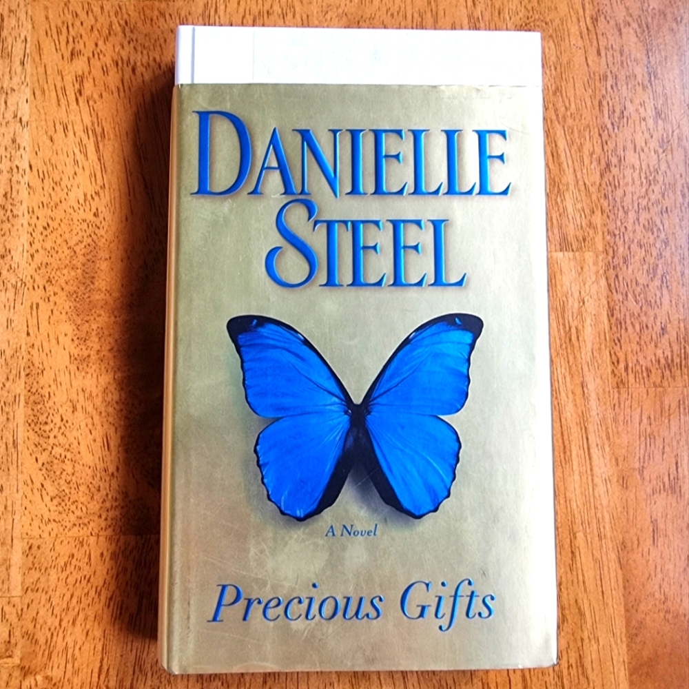 🌟3/$40 Sale!🌟 Danielle Steel 'Precious Gifts' Novel with & Gold Blue Butterfly